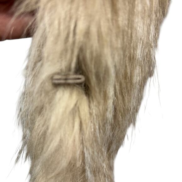 Oversized Faux Fur Knit Vest, tan/beige, Size XL - Picture 9 of 10